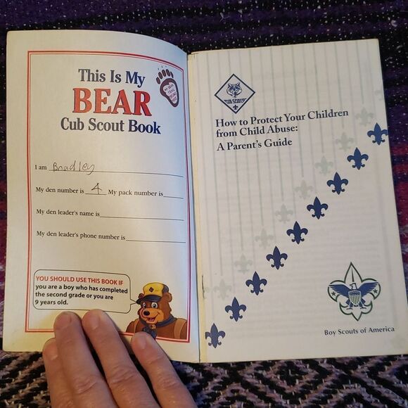 Vintage 1998 Bear Cub Scout Handbook - Picture 5 of 6